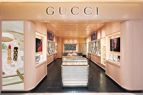 gucci retail store|gucci shop online.